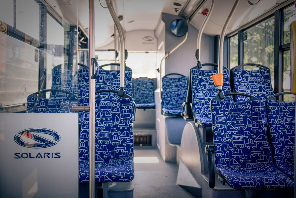 Wnętrze autobusu marki Solaris Urbino 12 